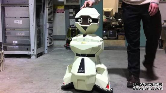 传华为正在打造家用机器人：帮中国孩子学英语
